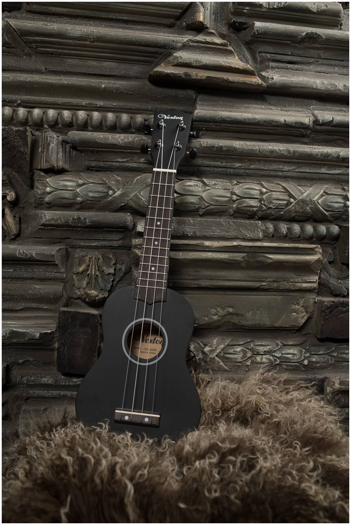VESTON KUS 15 BK - Укулеле сопрано