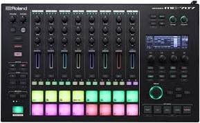 ROLAND MC-707 грувбокс (контроллер)
