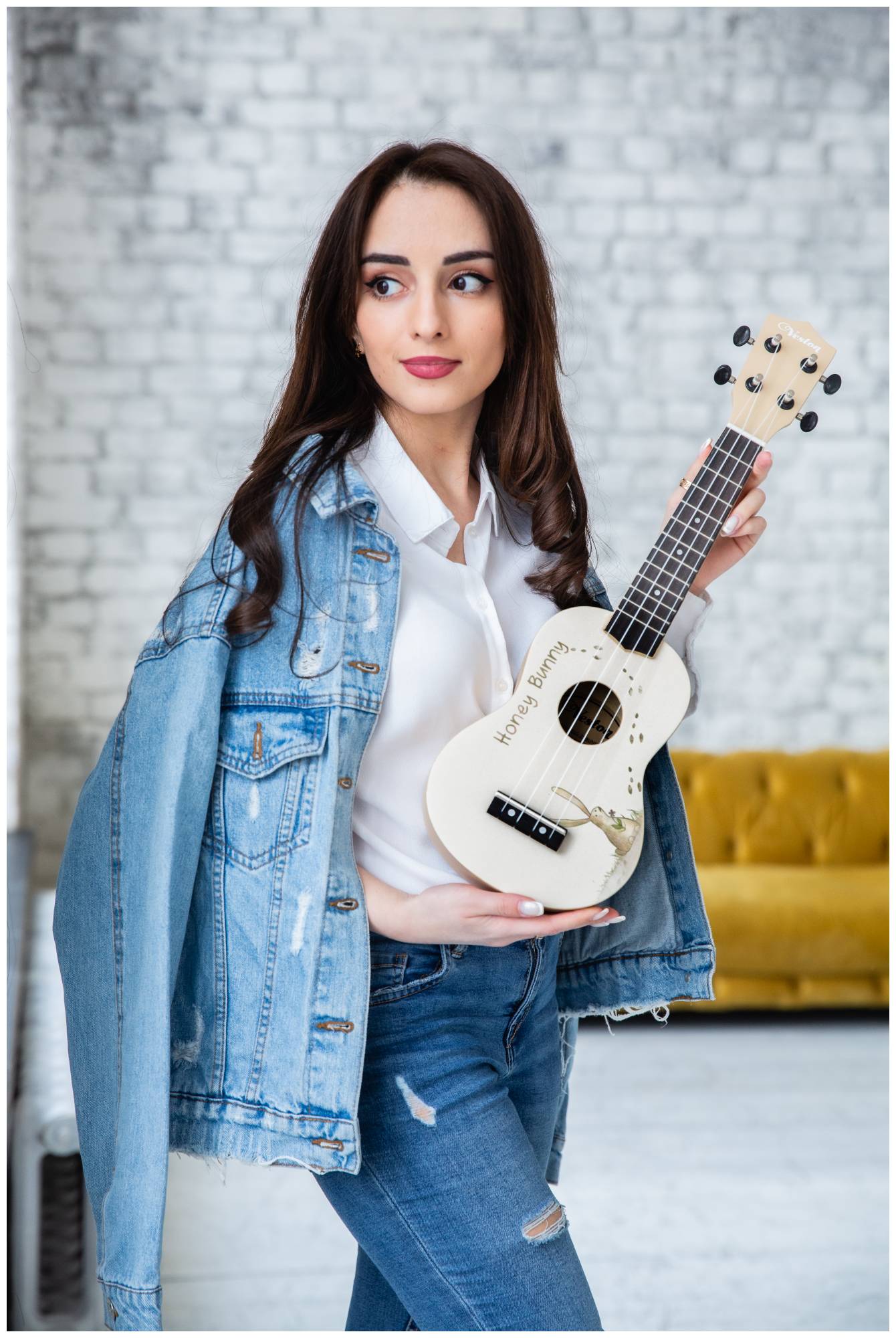 VESTON KUS 25 BUNNY - Укулеле сопрано