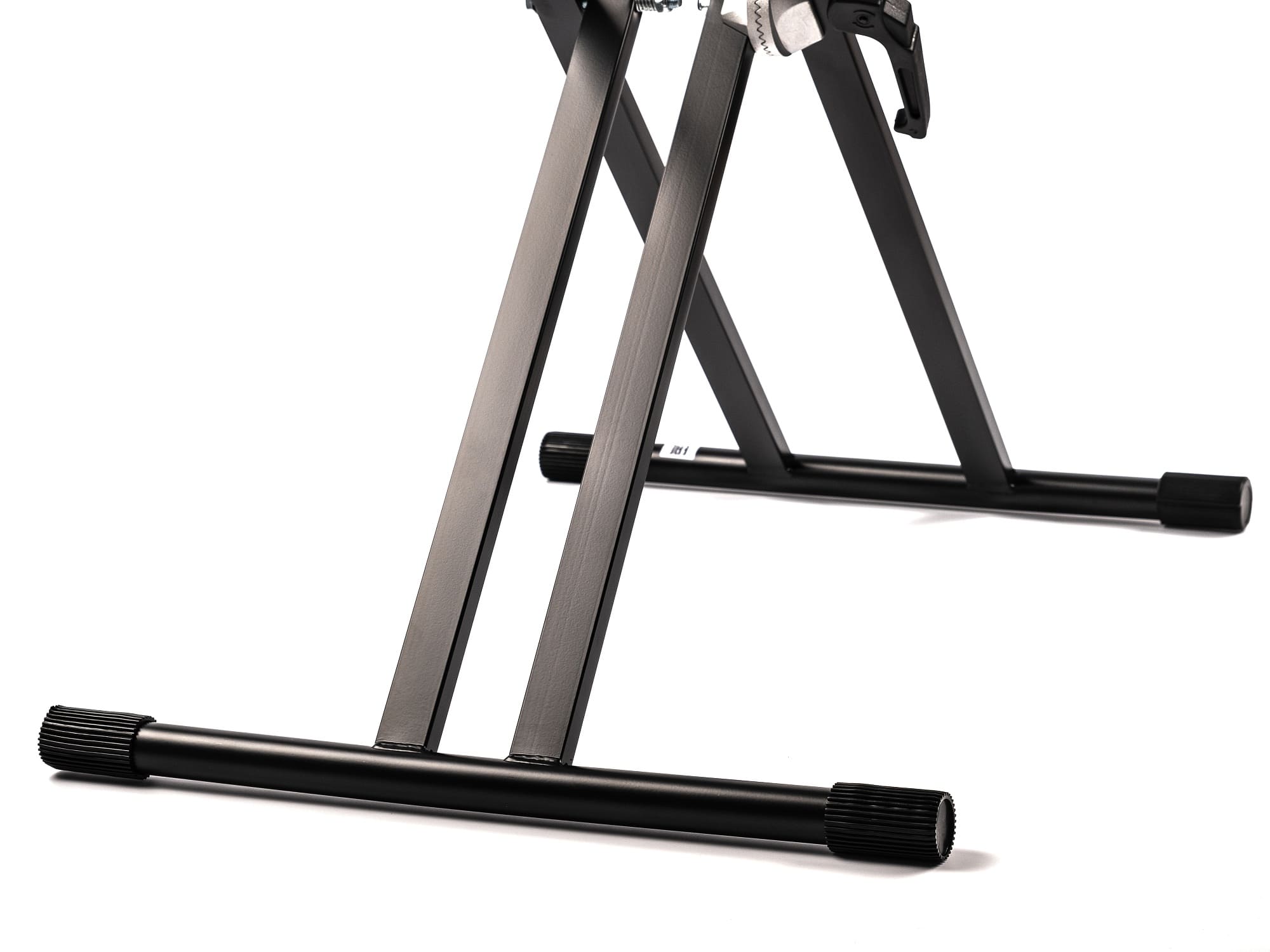 Soundking DF032 - Стойка для клавишных инструментов, двойная.