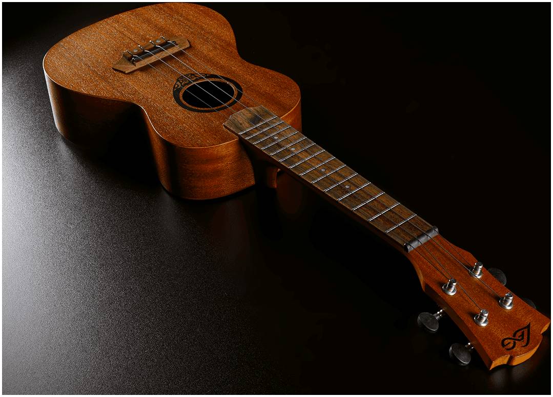 LAG TKU-8C - Укулеле концерт
