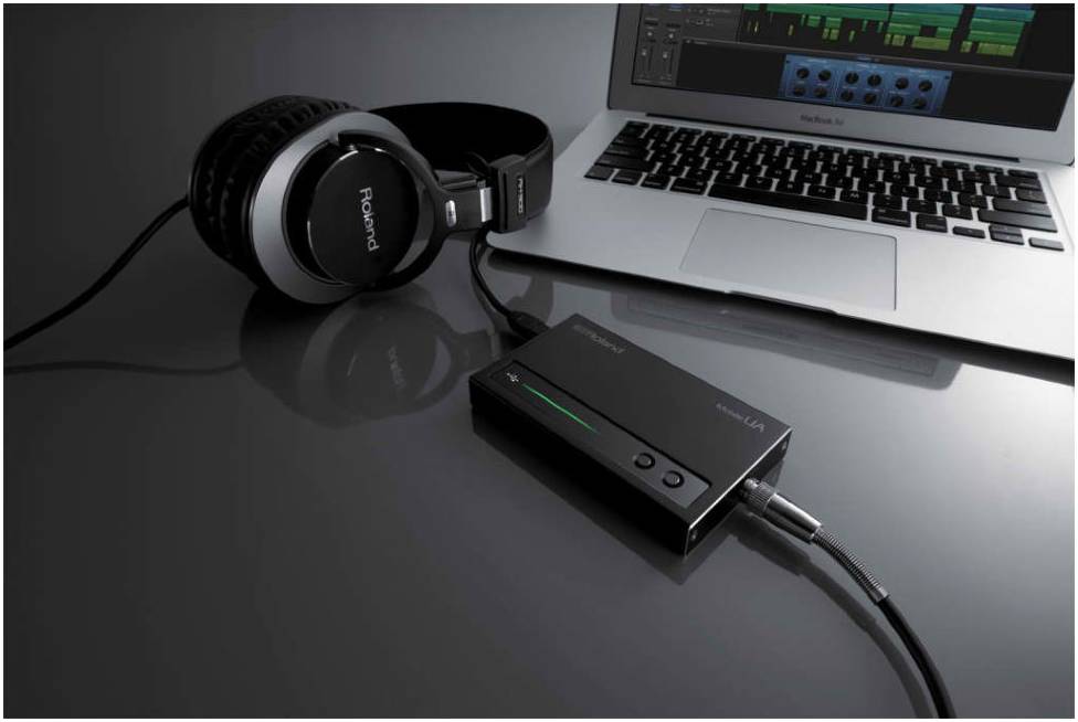 ROLAND UA-M10 - Звуковая карта