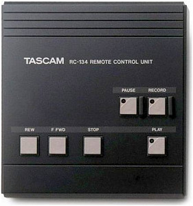 TASCAM RC134 - Пульт ДУ