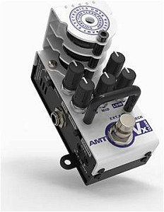 AMT ELECTRONICS Vx-Clean - Гитарный предусилитель