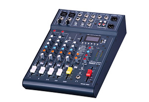 Studiomaster CLUB XS6 - компактный микшер.