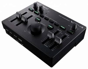 ROLAND VT-4 вокальный процессор эффектов