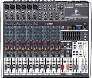 BEHRINGER X1832USB - Микшерный пульт