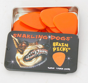 TNSDB351-1.14 Brain Picks Медиаторы 12шт, толщина 1.14, Snarling Dogs